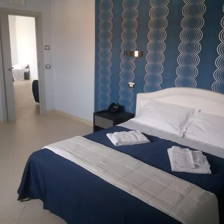 Hotel Cuore Di Nesima 3*